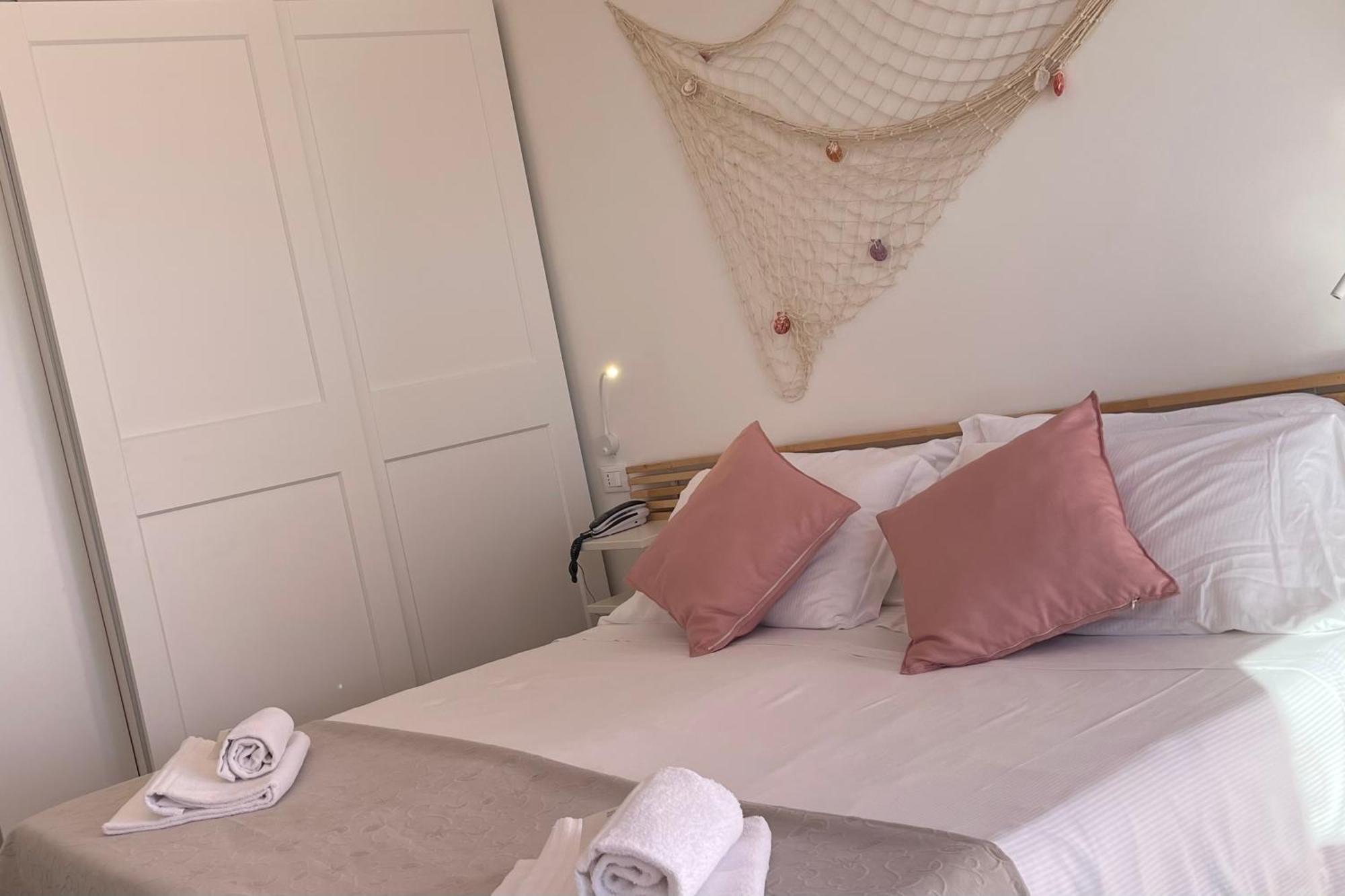 Capo Circeo Beach Resort Spa Fronte Mare Сан Феличе Чирчео Екстериор снимка
