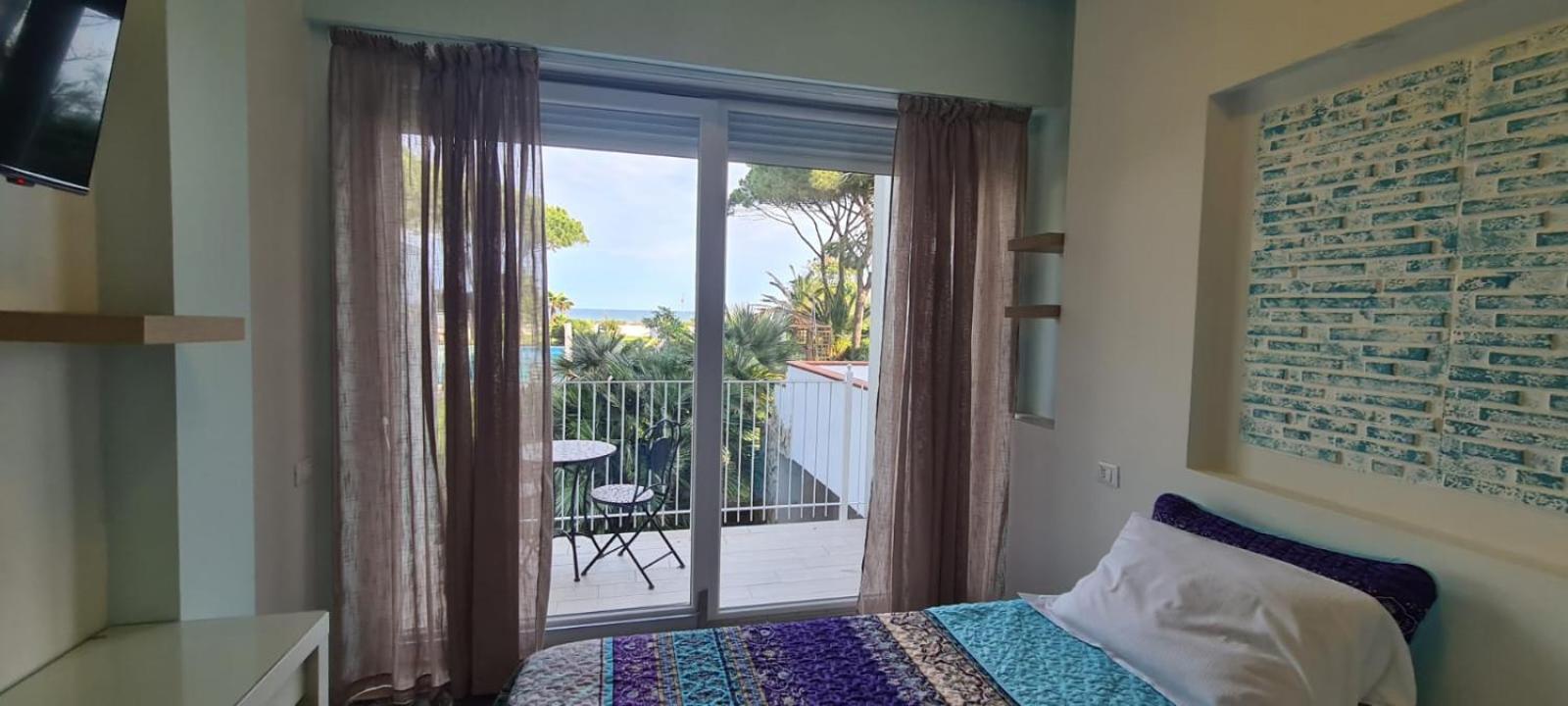 Capo Circeo Beach Resort Spa Fronte Mare Сан Феличе Чирчео Екстериор снимка